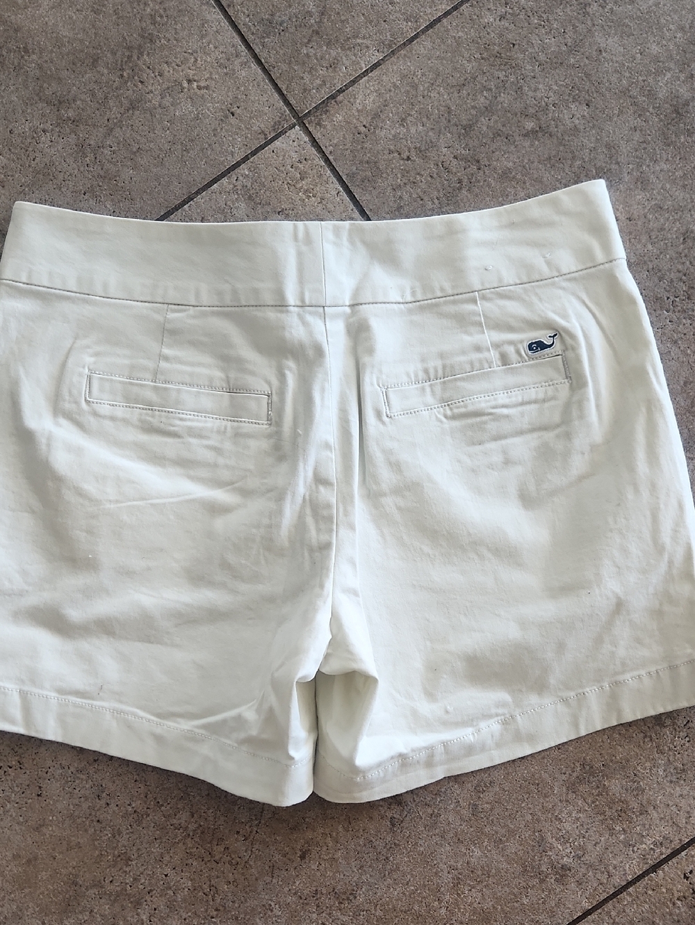 Vineyard Vines Cream Women's Chino Shorts - Picture 2 of 10